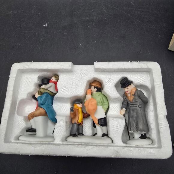 Department 56 A Christmas Carol Figurine People Set of Three In Box - Picture 1 of 6